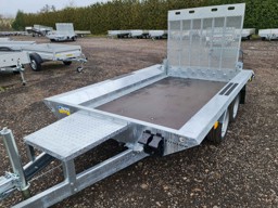 Zeige Details für 3.500 kg - Builder 3 3015-S  Bild von 3.500 kg - Builder 3 3015-S