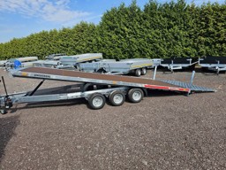 Zeige Details für 3.5t - 5,10 x 2,10m - Universal 5121/3S mit Durchgehender Auffahrrampe Bild von 3.5t - 5,10 x 2,10m - Universal 5121/3S mit Durchgehender Auffahrrampe